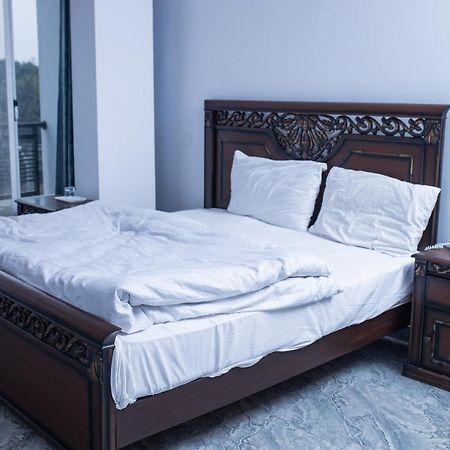Regal Residency Otel Rawalpindi Dış mekan fotoğraf