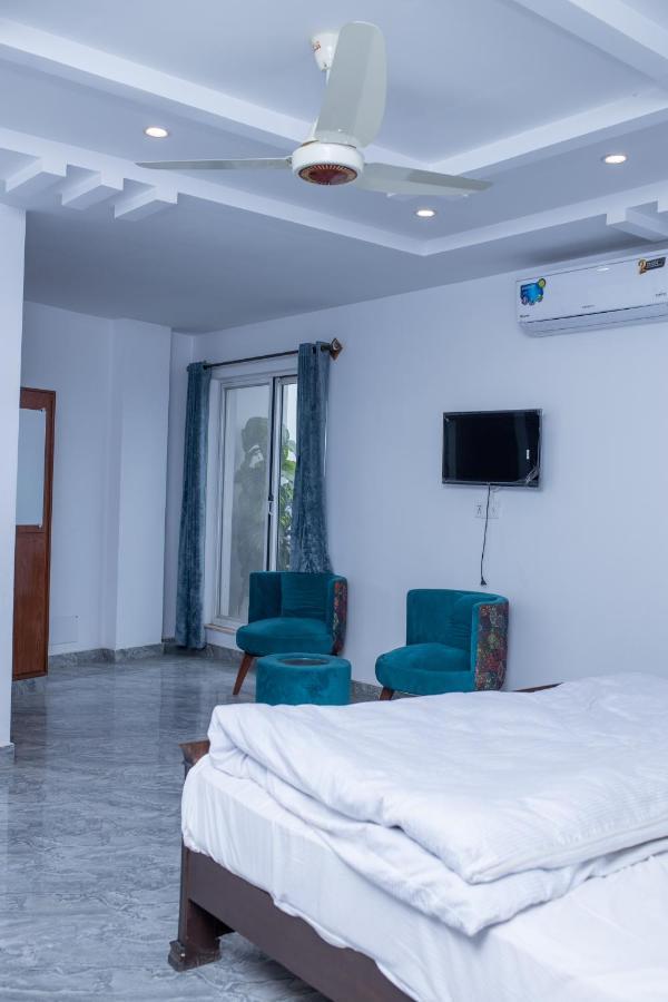 Regal Residency Otel Rawalpindi Dış mekan fotoğraf