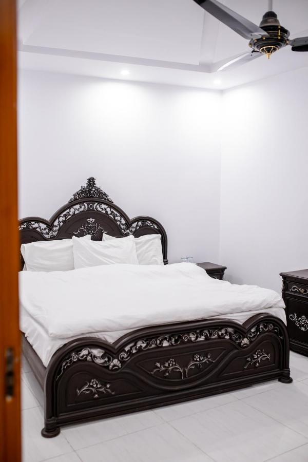 Regal Residency Otel Rawalpindi Dış mekan fotoğraf