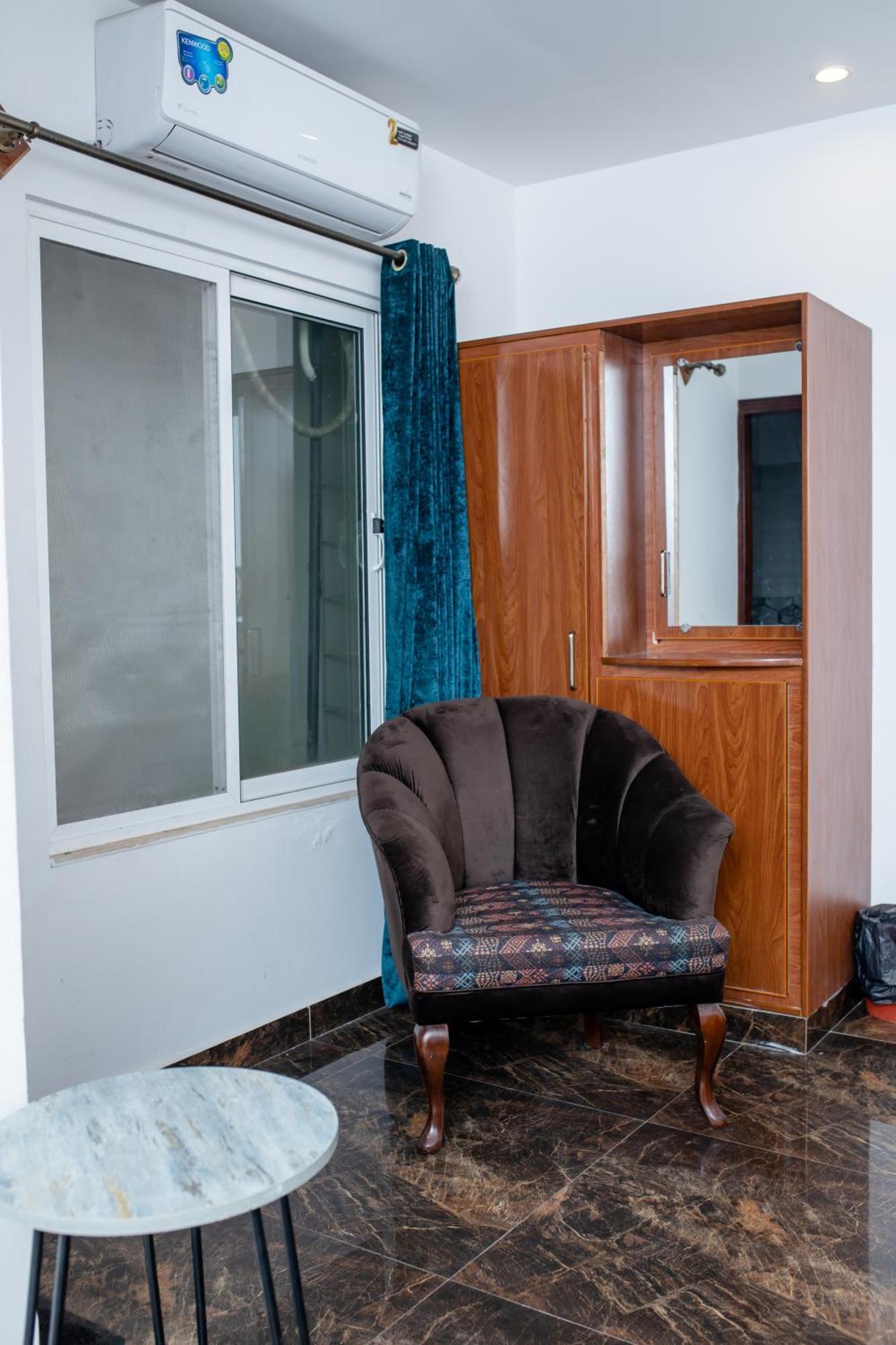 Regal Residency Otel Rawalpindi Dış mekan fotoğraf