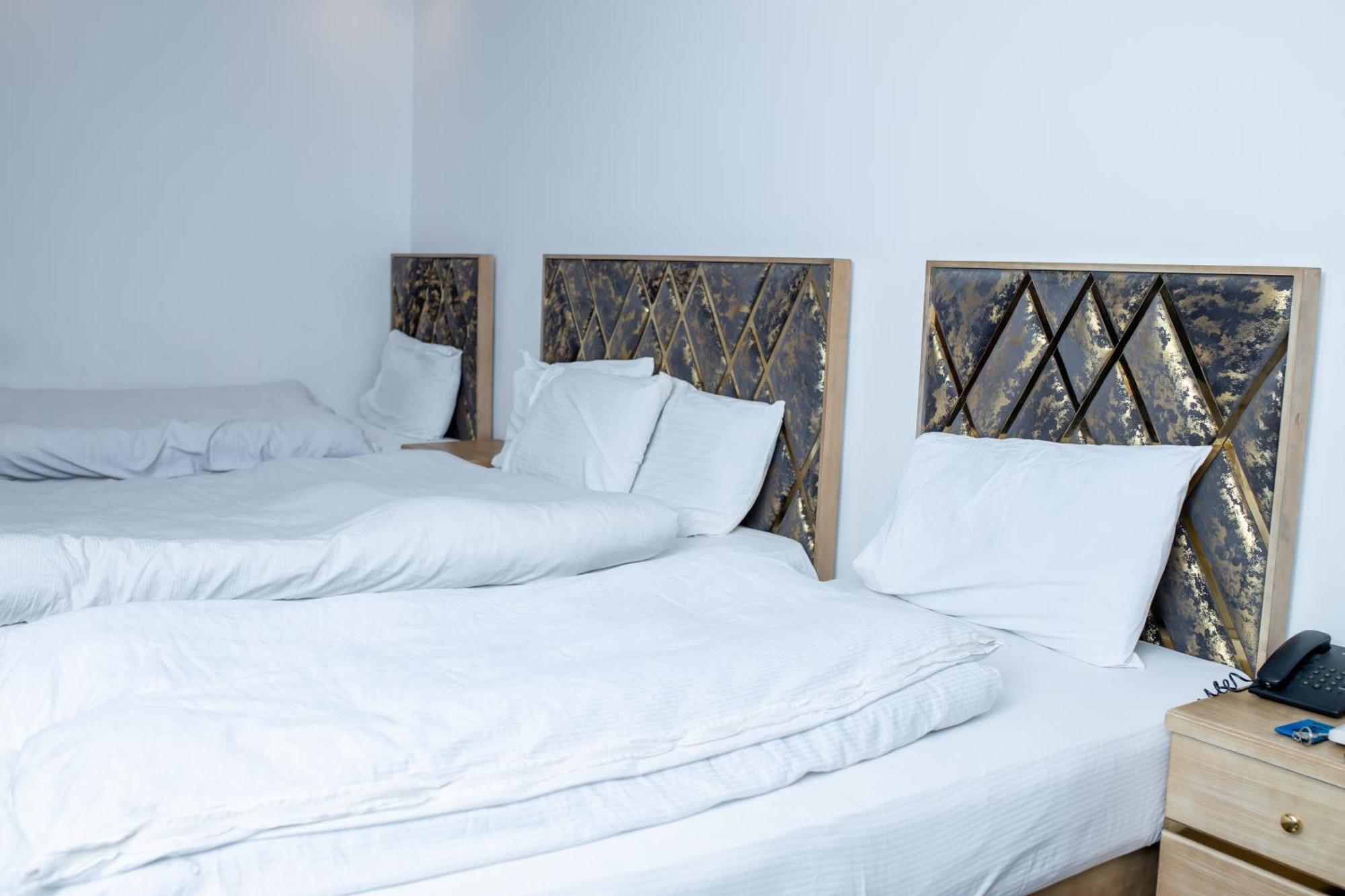 Regal Residency Otel Rawalpindi Dış mekan fotoğraf