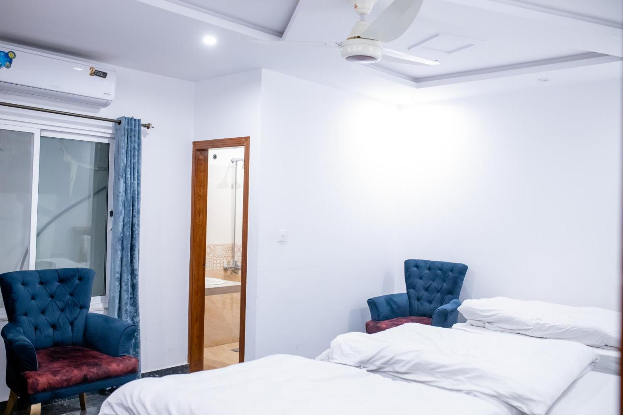 Regal Residency Otel Rawalpindi Dış mekan fotoğraf